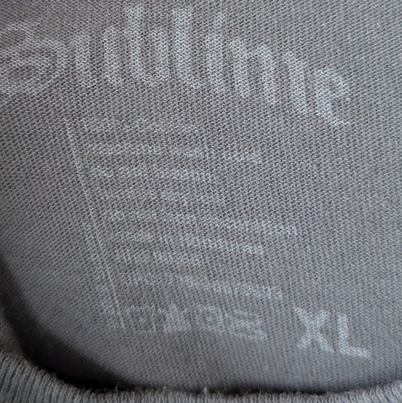 Sublime Sun Long Beach Short Sleeve T-Shirt Size XL Gray Sun Face - Picture 3 of 5